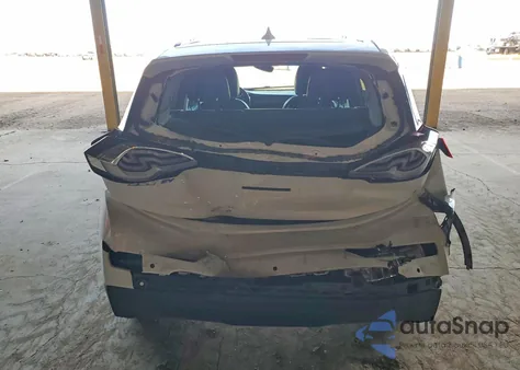 2021 Chevrolet Bolt Ev Premier z USA, uszkodzony, nr VIN 1G1FZ6S05M4108427